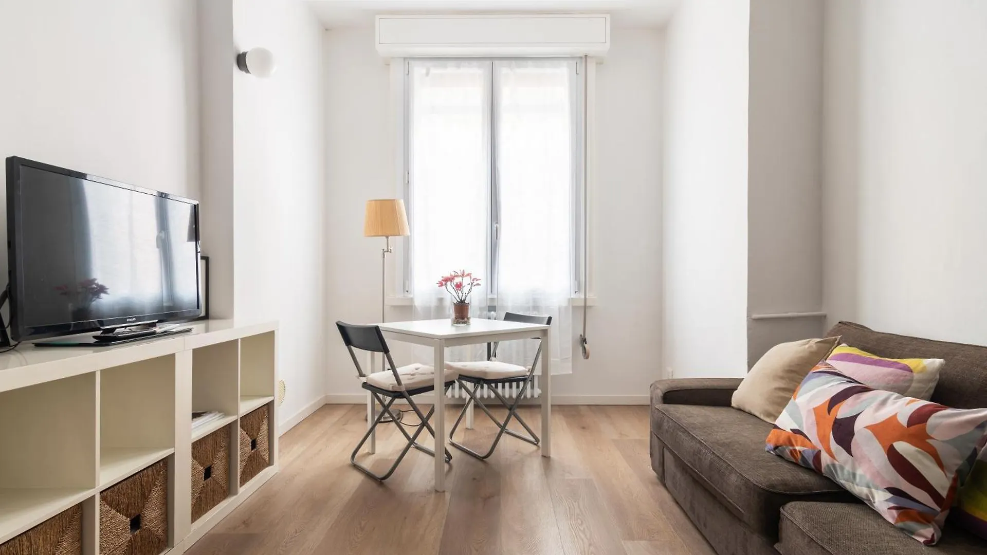 Nuovo Bilocale Moderno Nel Cuore Di Milano Апартаменты